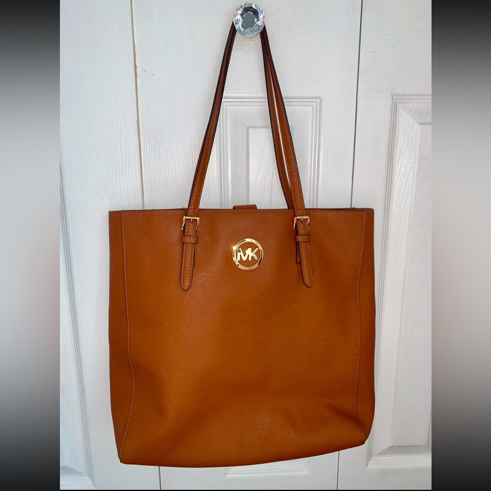 Michael Kors Jet Set Travel Large Saffiano North/South brown tote